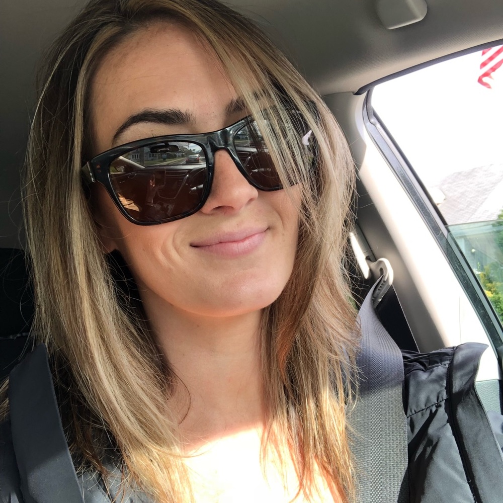 Meet your Posher, Dana